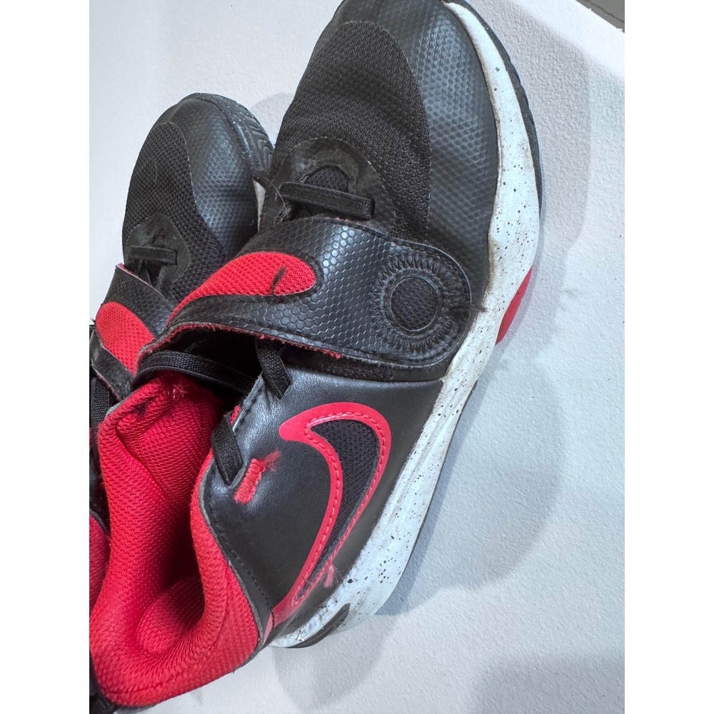 Nike Team Hustle D 11 Black University Red Kids Basketball Shoes DV8994-003 2.5Y